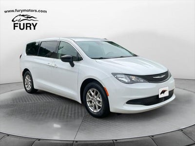 2024 Chrysler Voyager LX