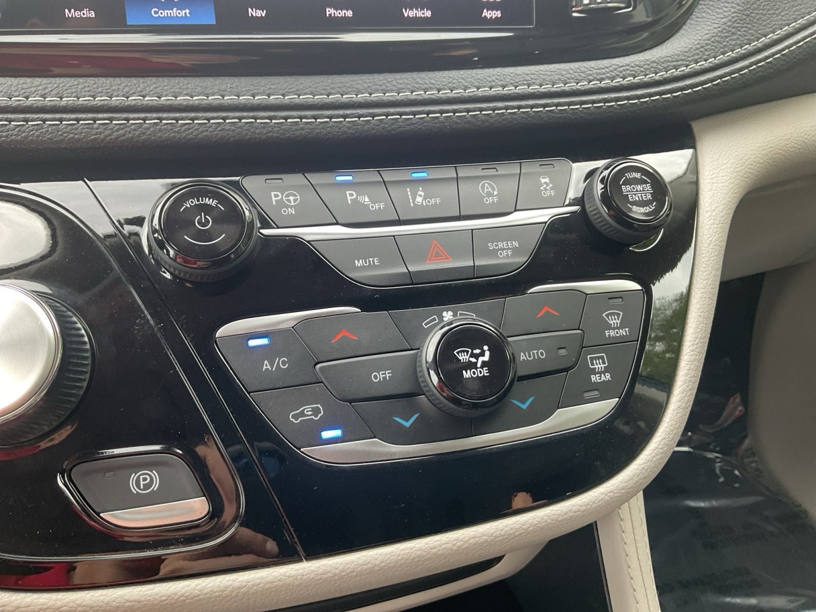 2024 Chrysler Pacifica Limited
