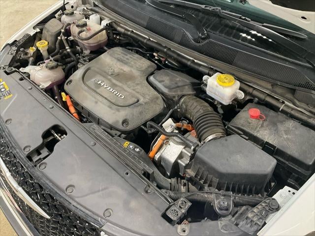 2024 Chrysler Pacifica Hybrid Select