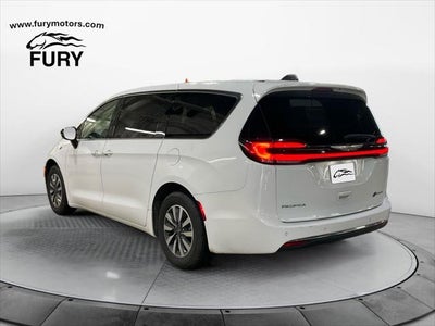 2024 Chrysler Pacifica Hybrid Select