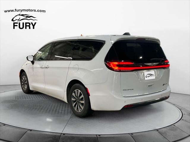 2024 Chrysler Pacifica Hybrid Select