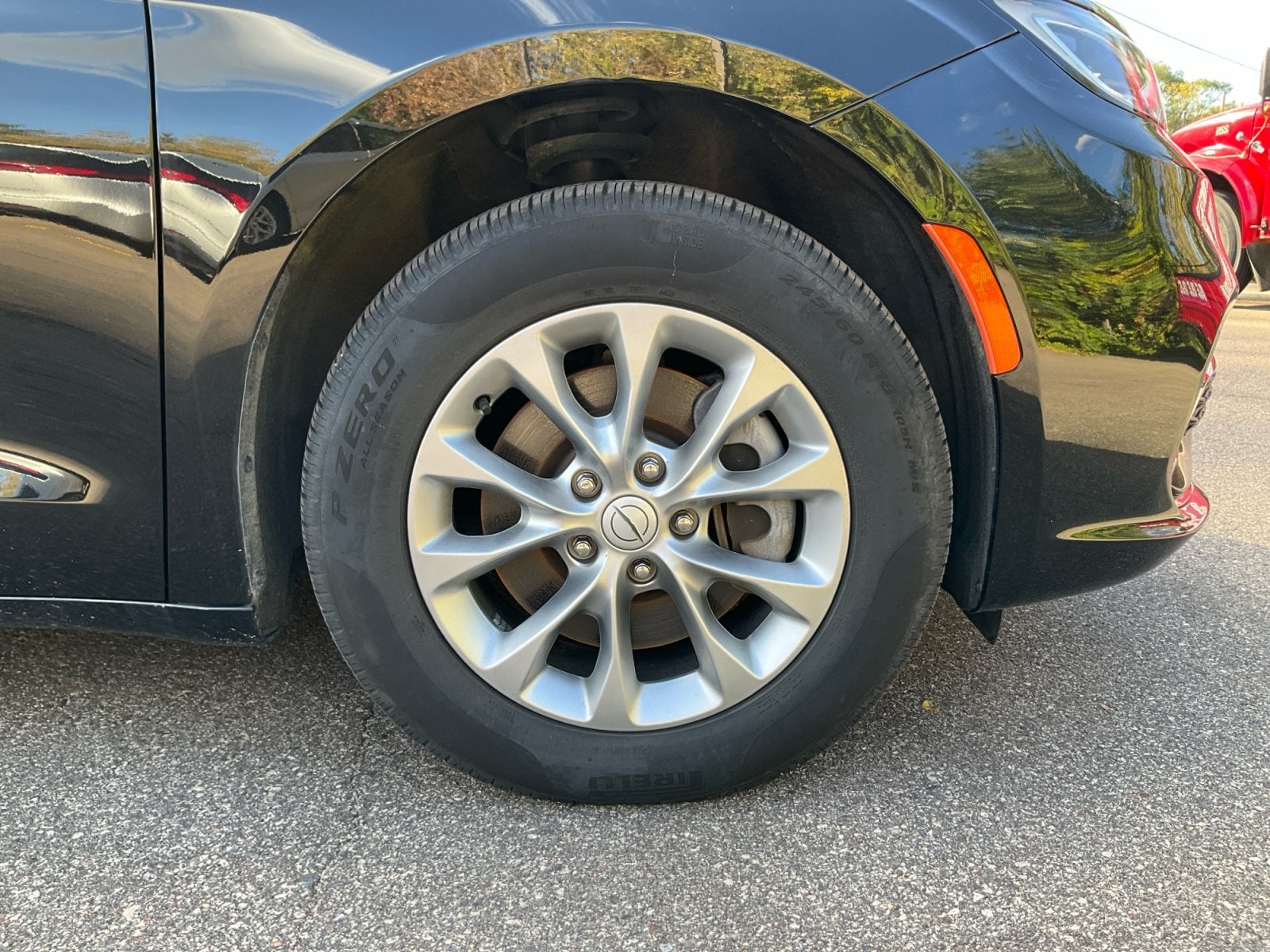 2025 Chrysler Pacifica Select