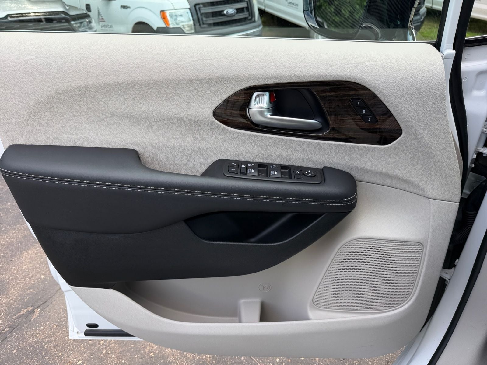 2024 Chrysler Pacifica Limited