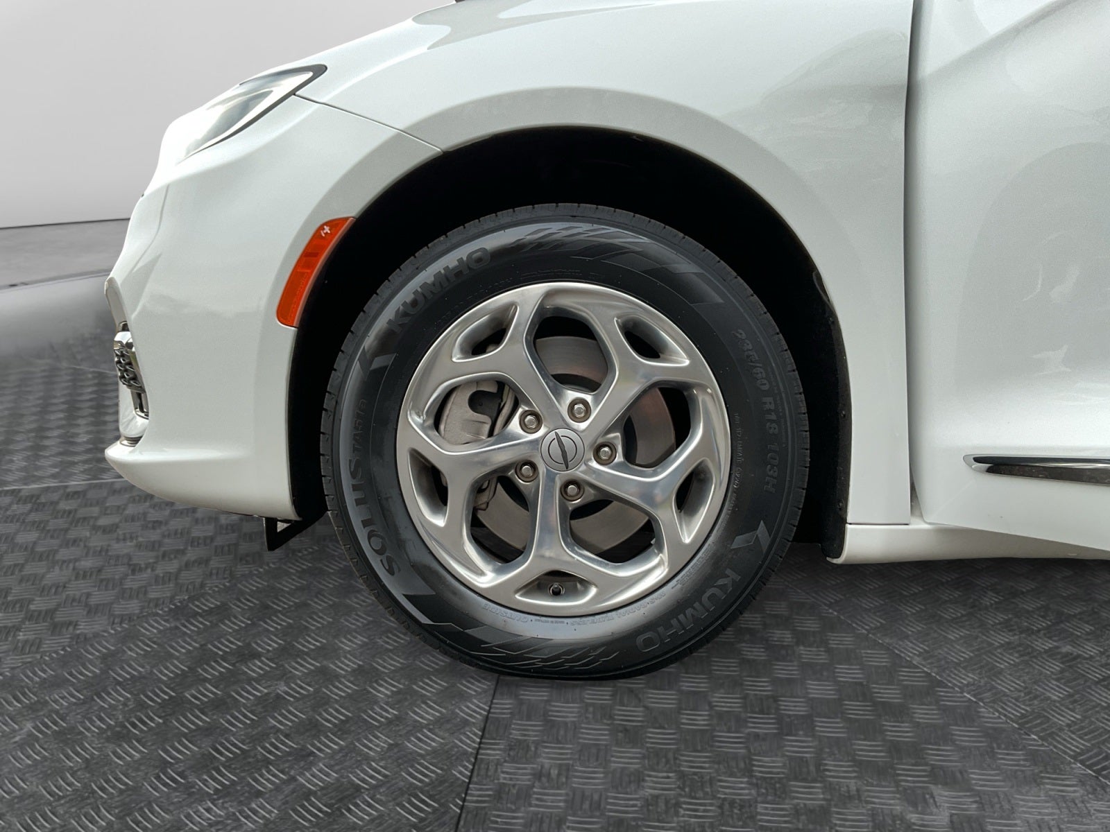 2021 Chrysler Pacifica Limited AWD