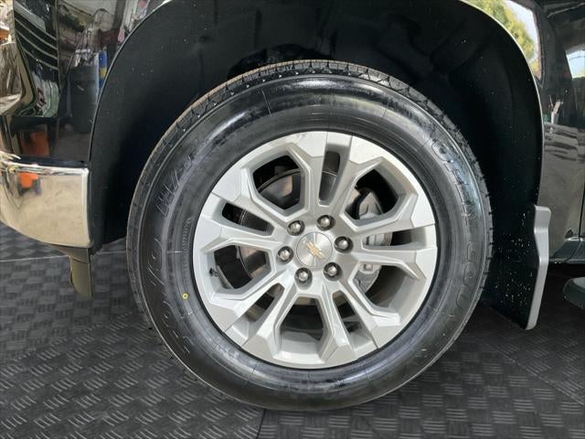 2023 Chevrolet Silverado 1500 4WD Crew Cab Short Bed LTZ