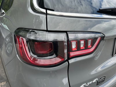 2023 Jeep Compass Latitude Lux FWD