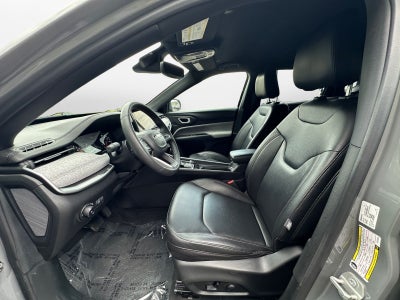 2023 Jeep Compass Latitude Lux FWD