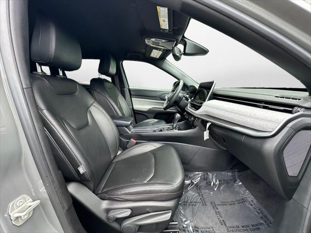 2023 Jeep Compass Latitude Lux FWD
