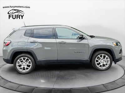 2023 Jeep Compass Latitude Lux FWD