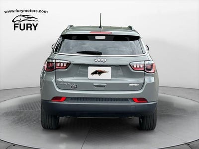 2023 Jeep Compass Latitude Lux FWD