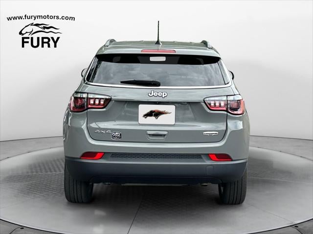 2023 Jeep Compass Latitude Lux FWD