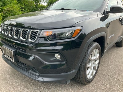 2024 Jeep Compass Latitude Lux