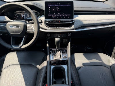 2023 Jeep Compass Latitude Lux FWD