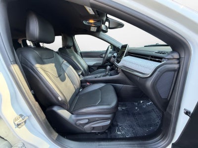 2023 Jeep Compass Latitude Lux FWD