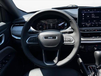 2023 Jeep Compass Latitude Lux FWD