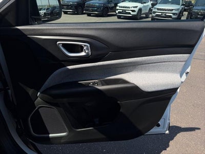 2023 Jeep Compass Latitude Lux FWD