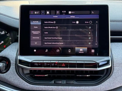 2023 Jeep Compass Latitude Lux FWD