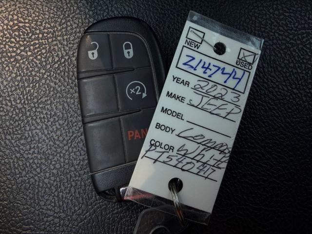 2023 Jeep Compass Latitude Lux FWD