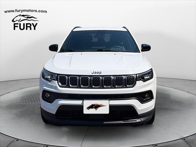 2023 Jeep Compass Latitude Lux FWD