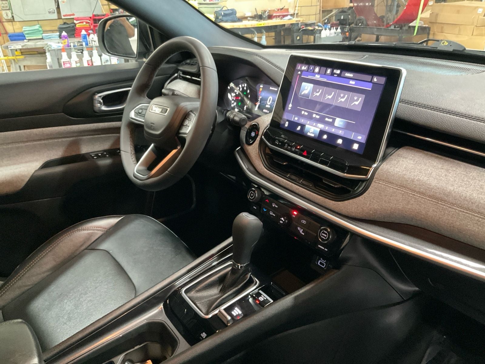 2023 Jeep Compass Latitude Lux