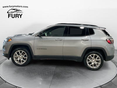 2023 Jeep Compass Latitude Lux