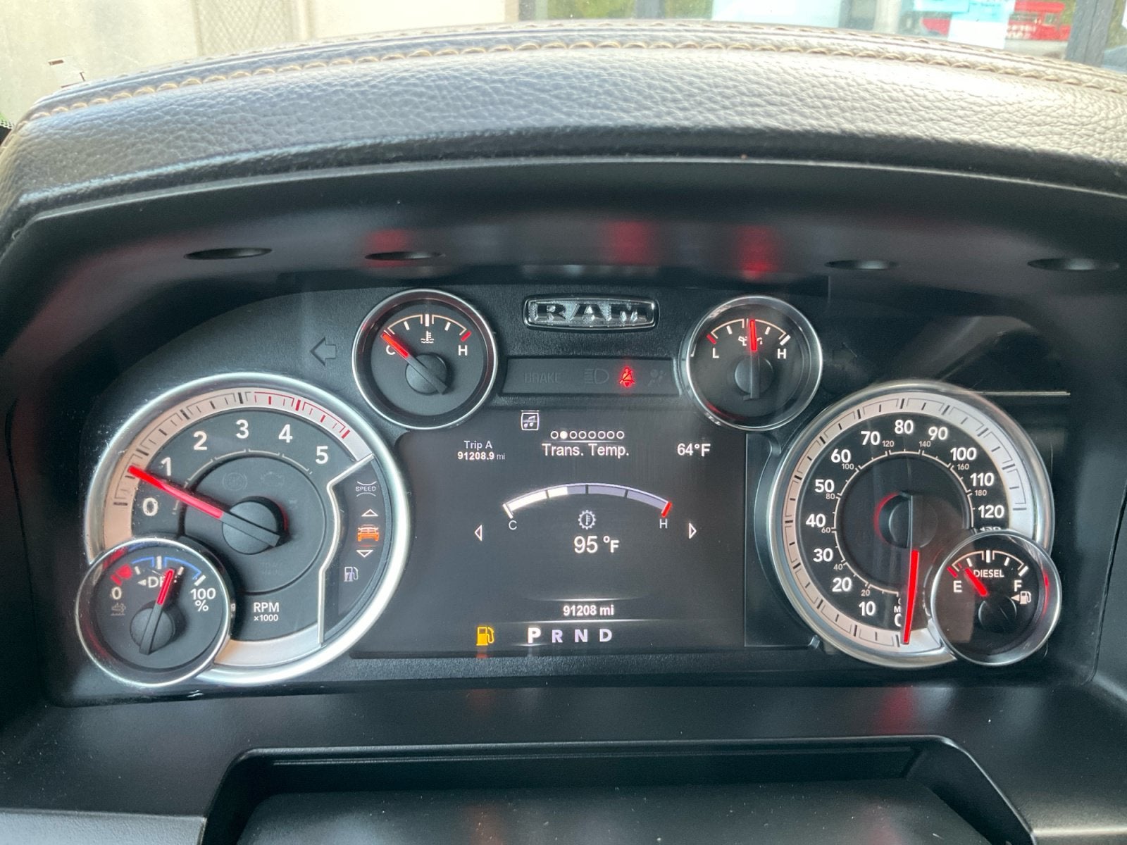 2018 RAM 3500 Laramie Crew Cab 4x4 6'4' Box