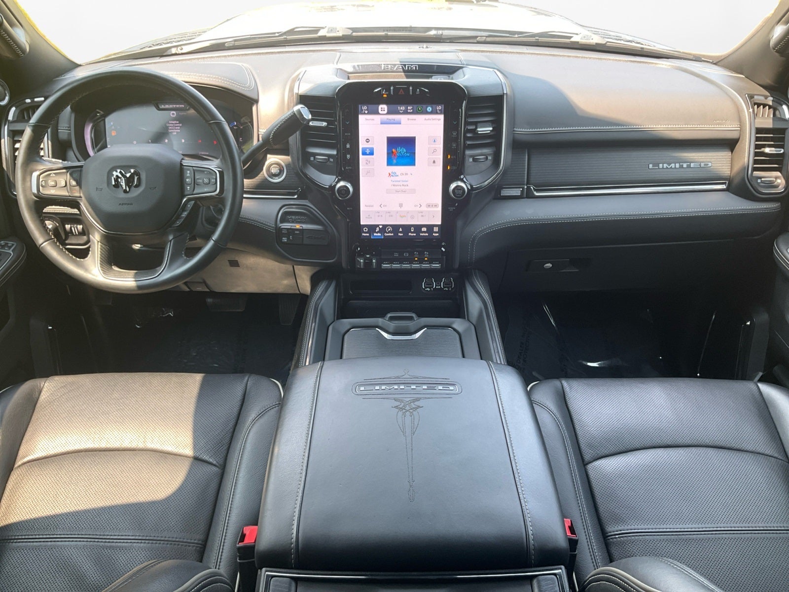 2024 RAM 3500 Limited Mega Cab 4x4 6'4' Box