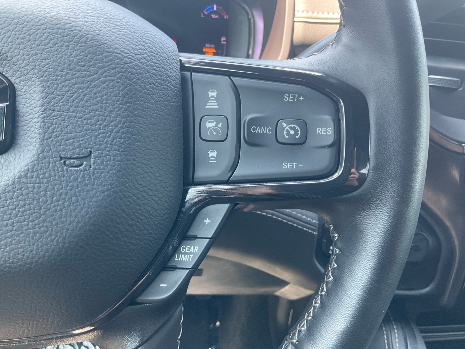 2024 RAM 3500 Limited Mega Cab 4x4 6'4' Box