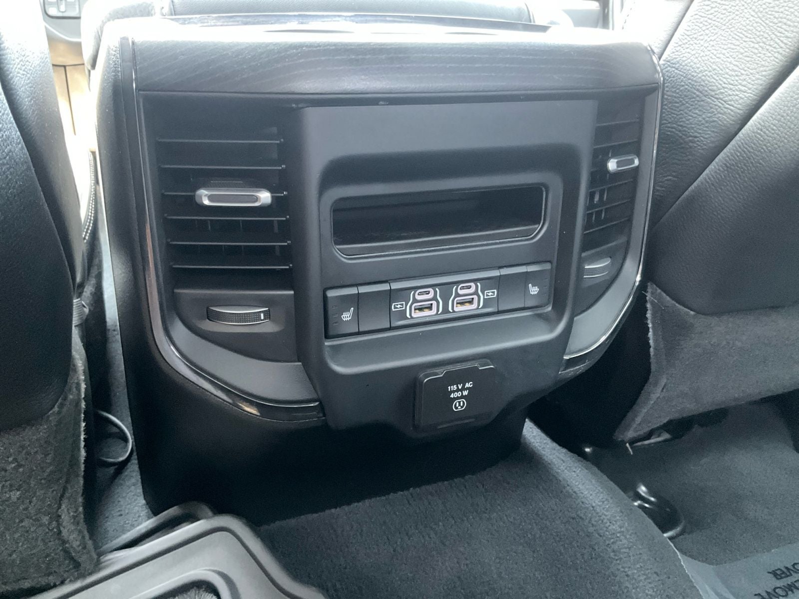 2024 RAM 3500 Limited Mega Cab 4x4 6'4' Box