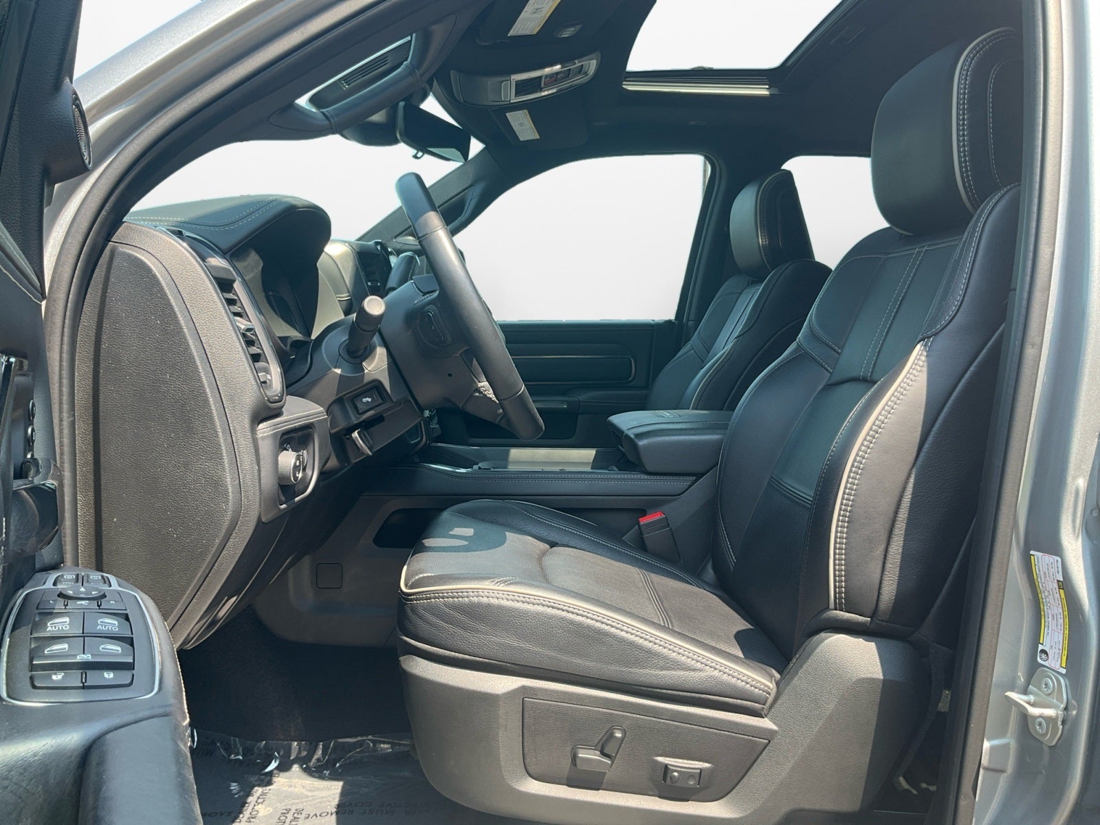 2024 RAM 3500 Limited Mega Cab 4x4 6'4' Box