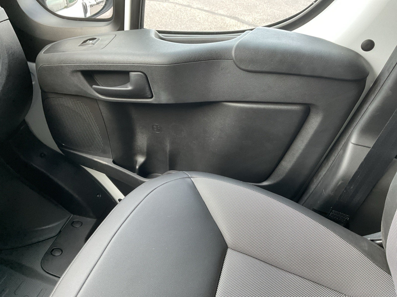 2025 RAM ProMaster 1500 Cargo Van Tradesman Low Roof 136' WB w/Pass Seat