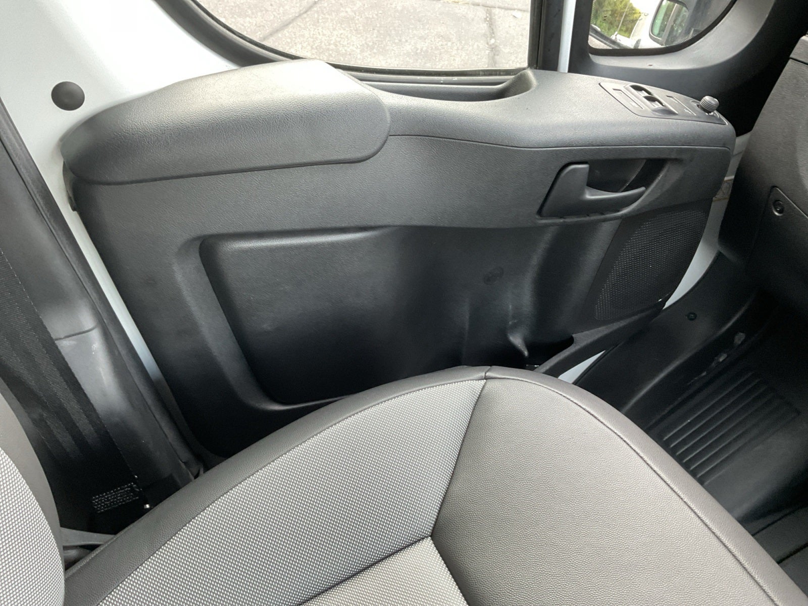 2025 RAM ProMaster 1500 Cargo Van Tradesman Low Roof 136' WB w/Pass Seat