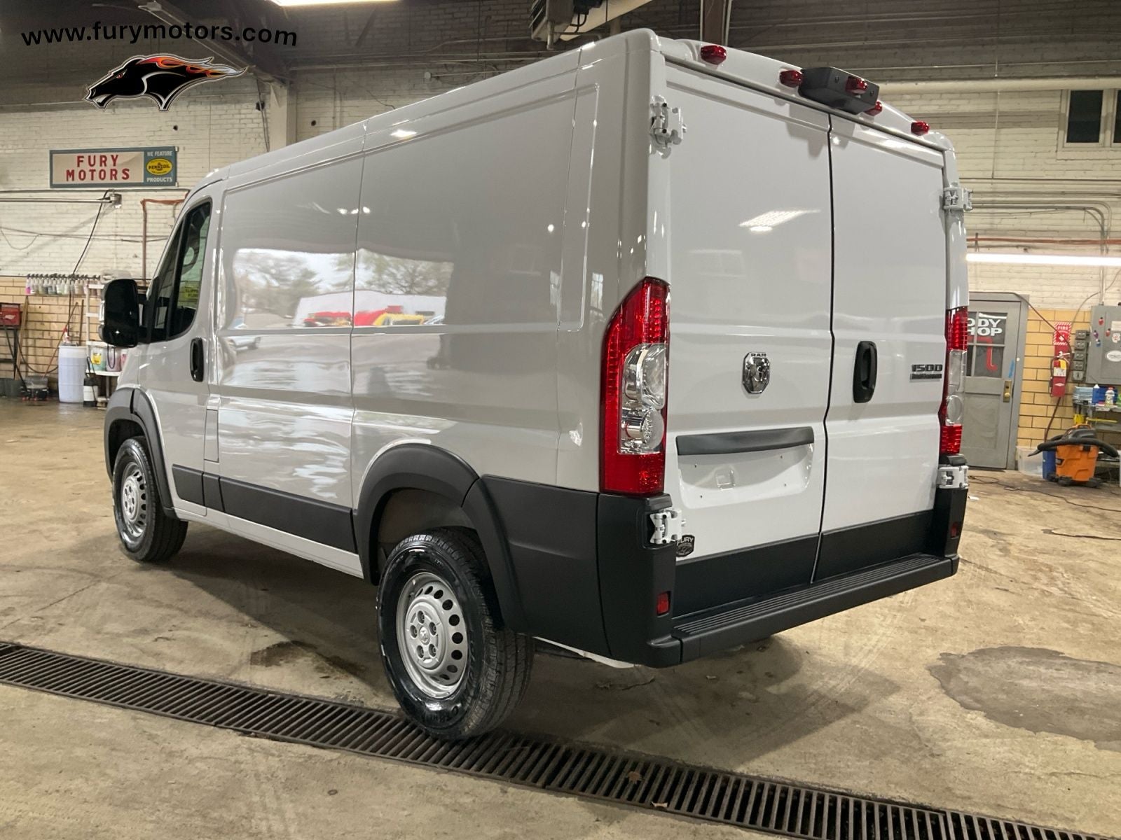 2025 RAM ProMaster 1500 Low Roof Tradesman