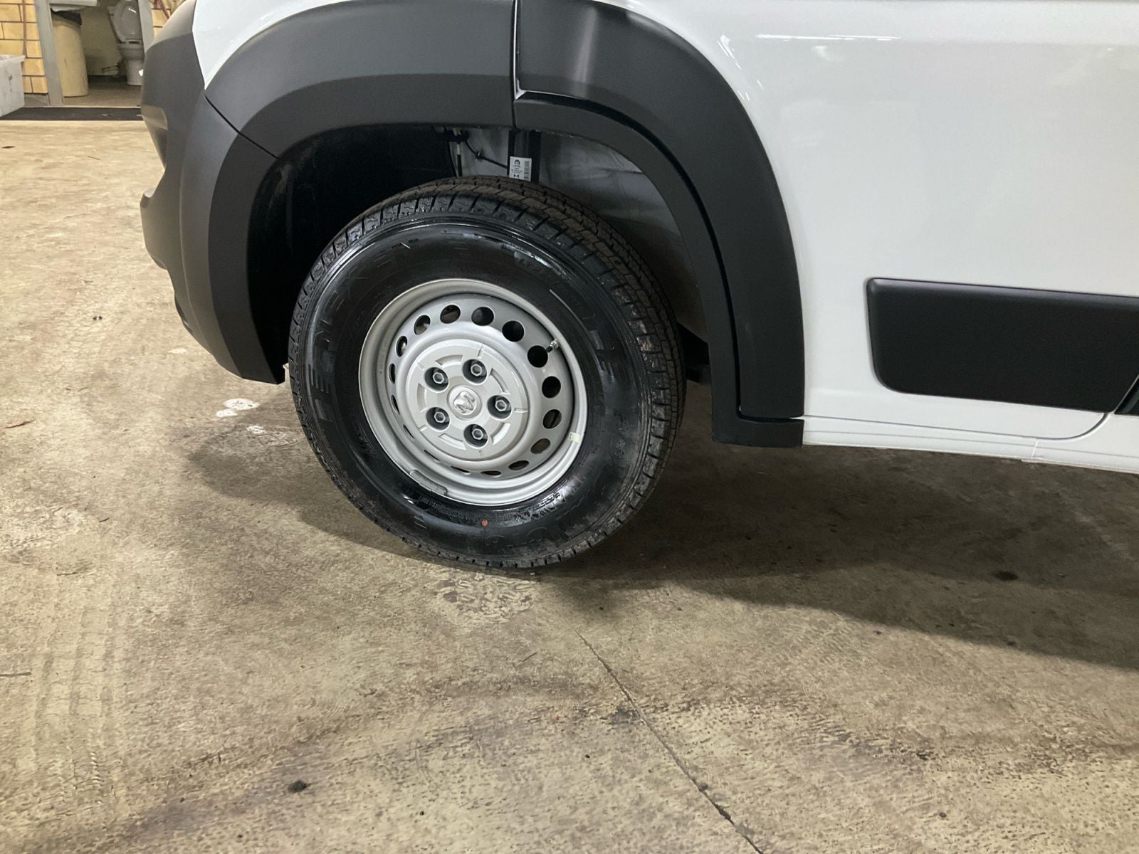 2025 RAM ProMaster 1500 Low Roof Tradesman
