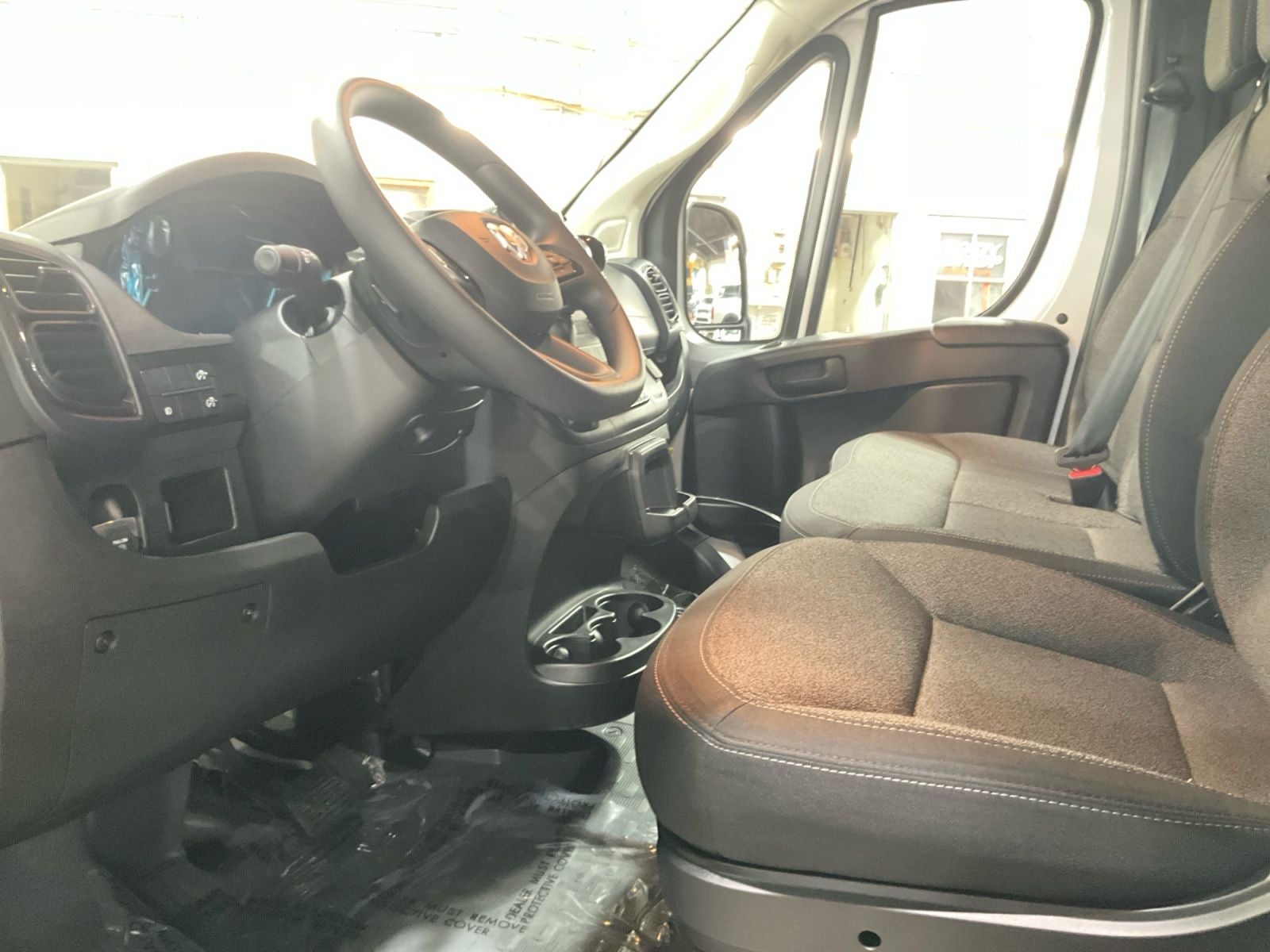 2025 RAM ProMaster 1500 Low Roof Tradesman