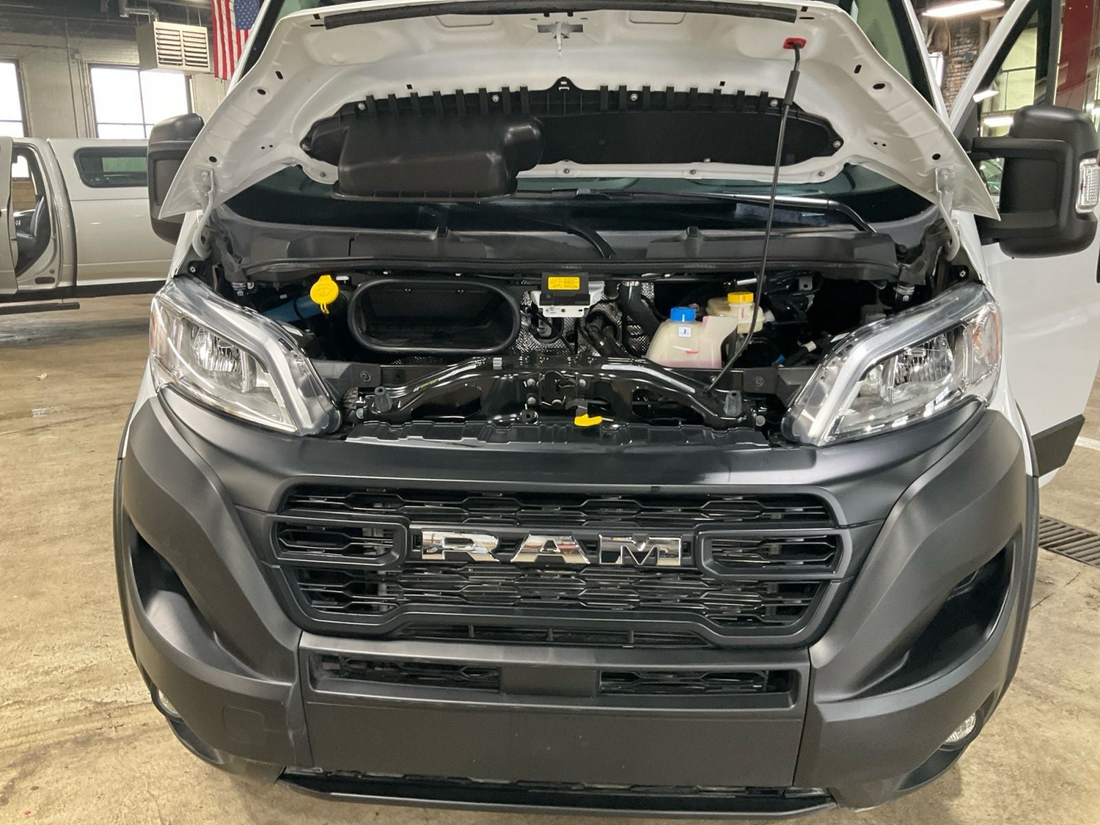 2025 RAM ProMaster 1500 Low Roof Tradesman