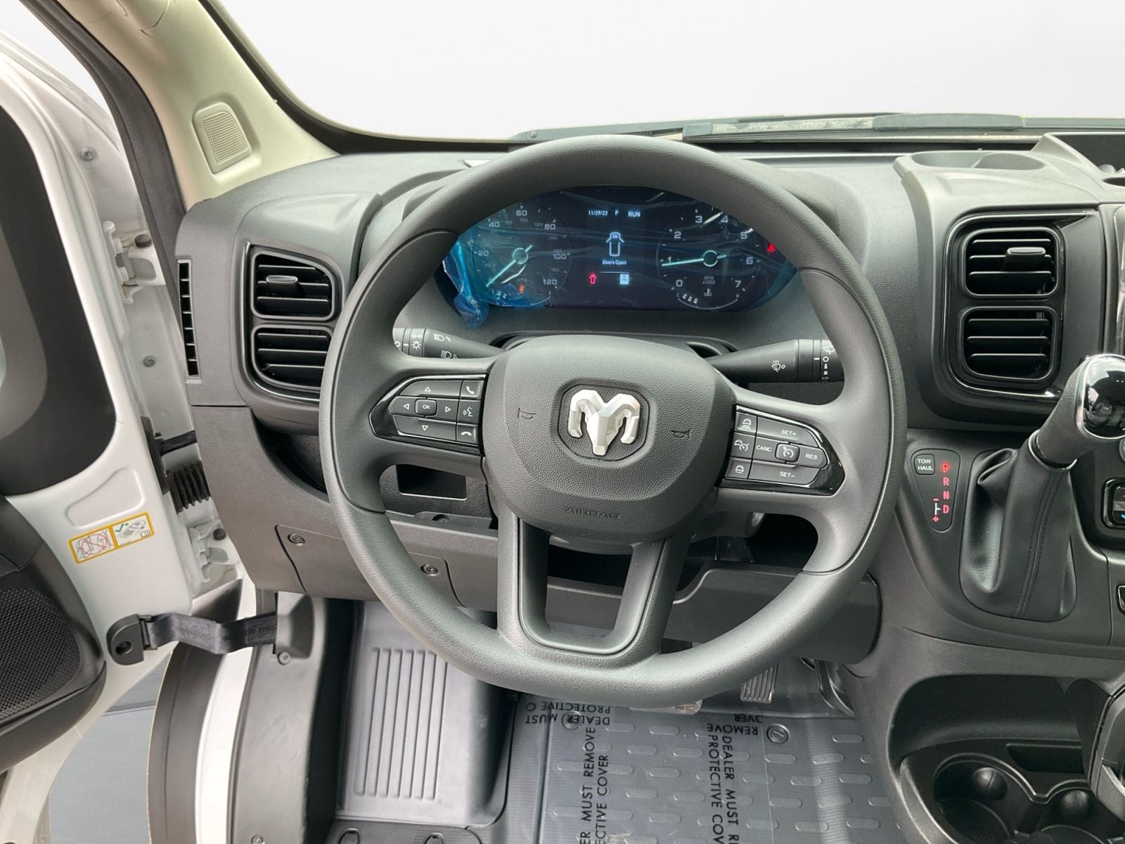 2025 RAM ProMaster 1500 Low Roof Tradesman