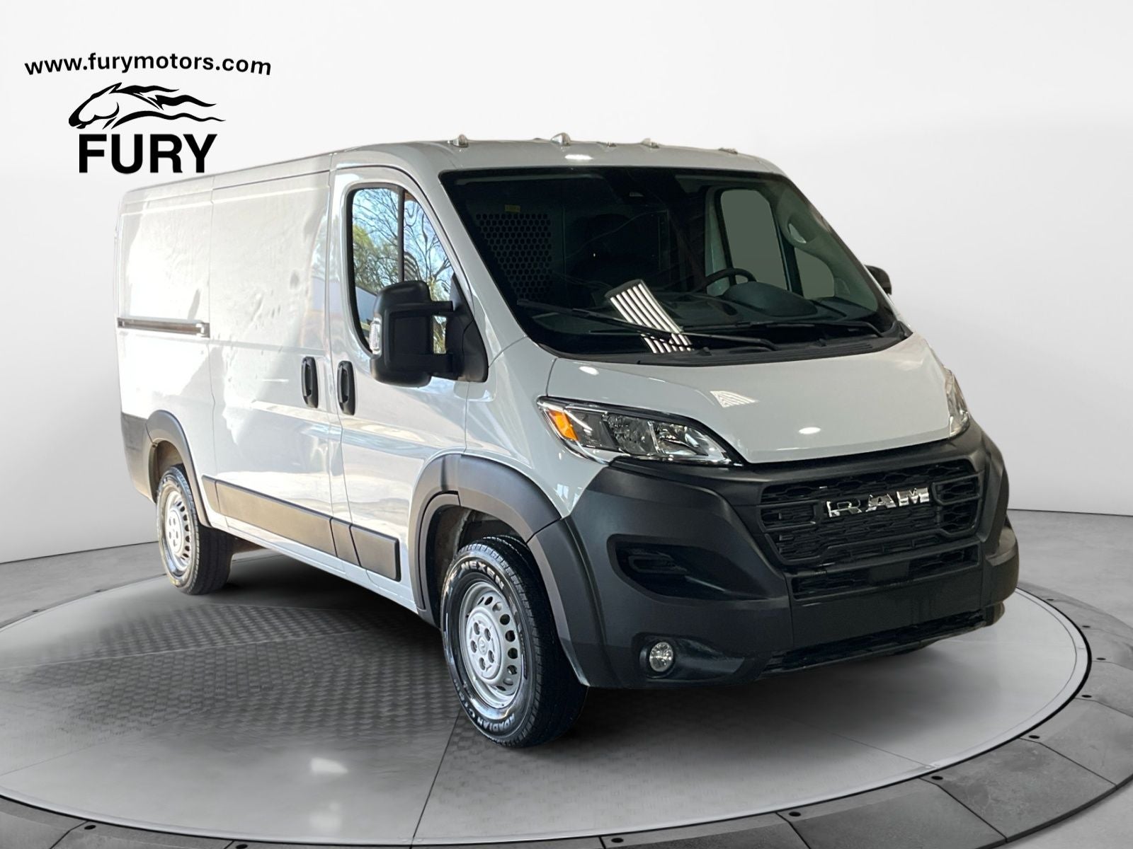 2025 RAM Promaster 2500 Low Roof Tradesman