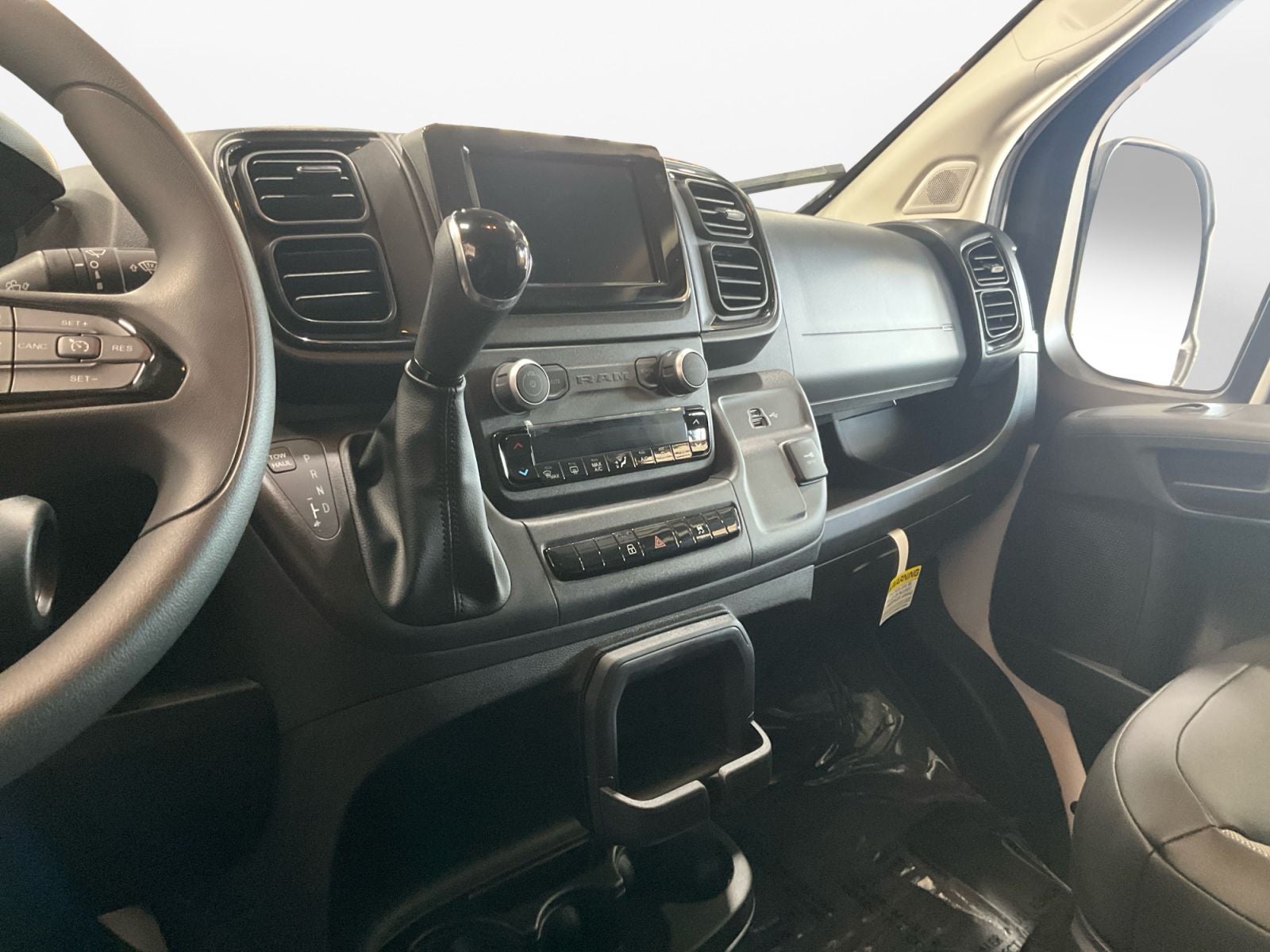 2025 RAM Promaster 2500 Low Roof Tradesman