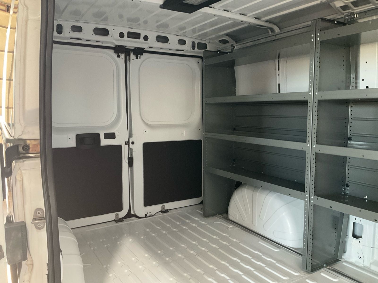 2025 RAM Promaster 2500 Low Roof Tradesman