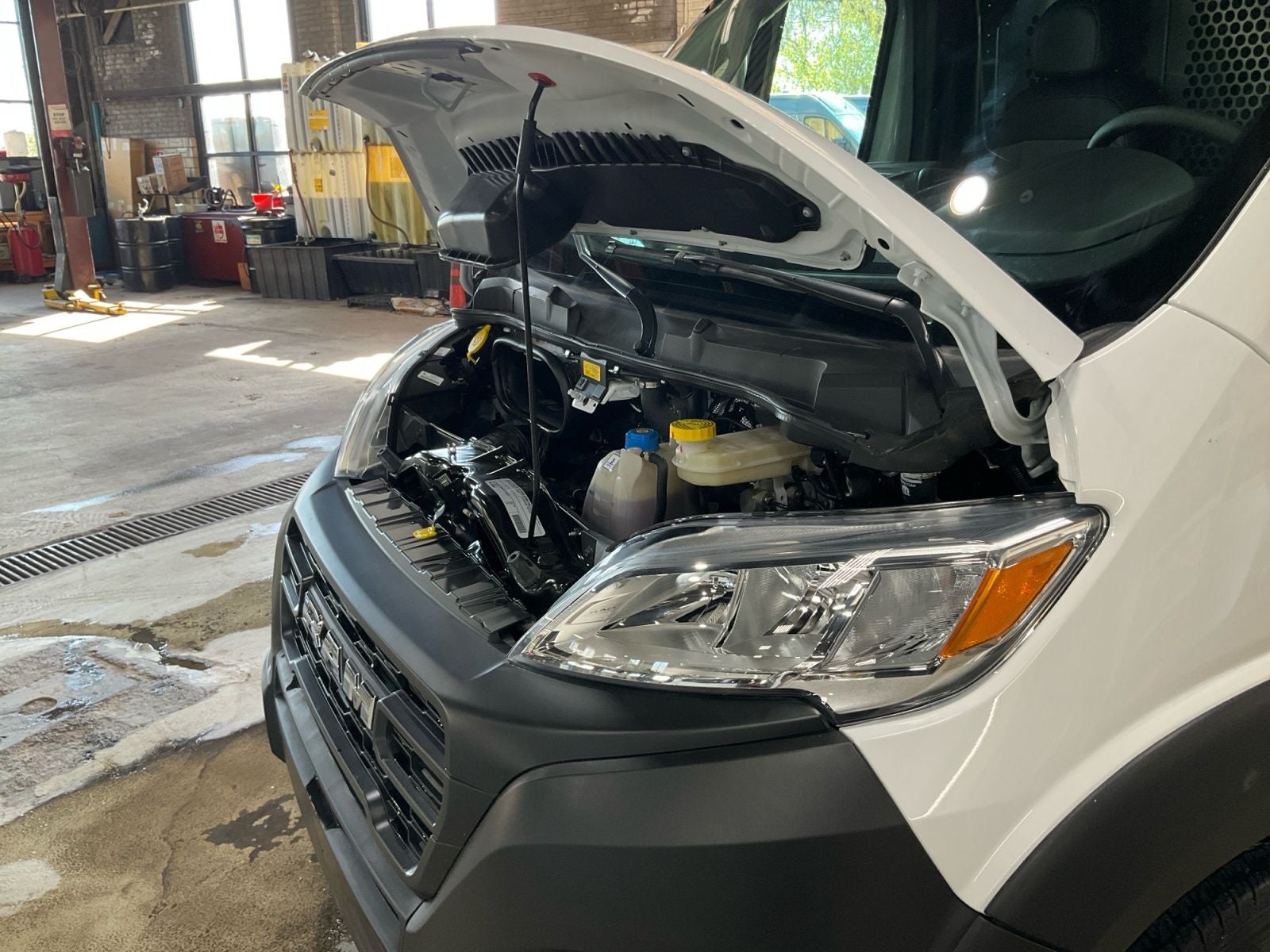 2025 RAM Promaster 2500 Low Roof Tradesman