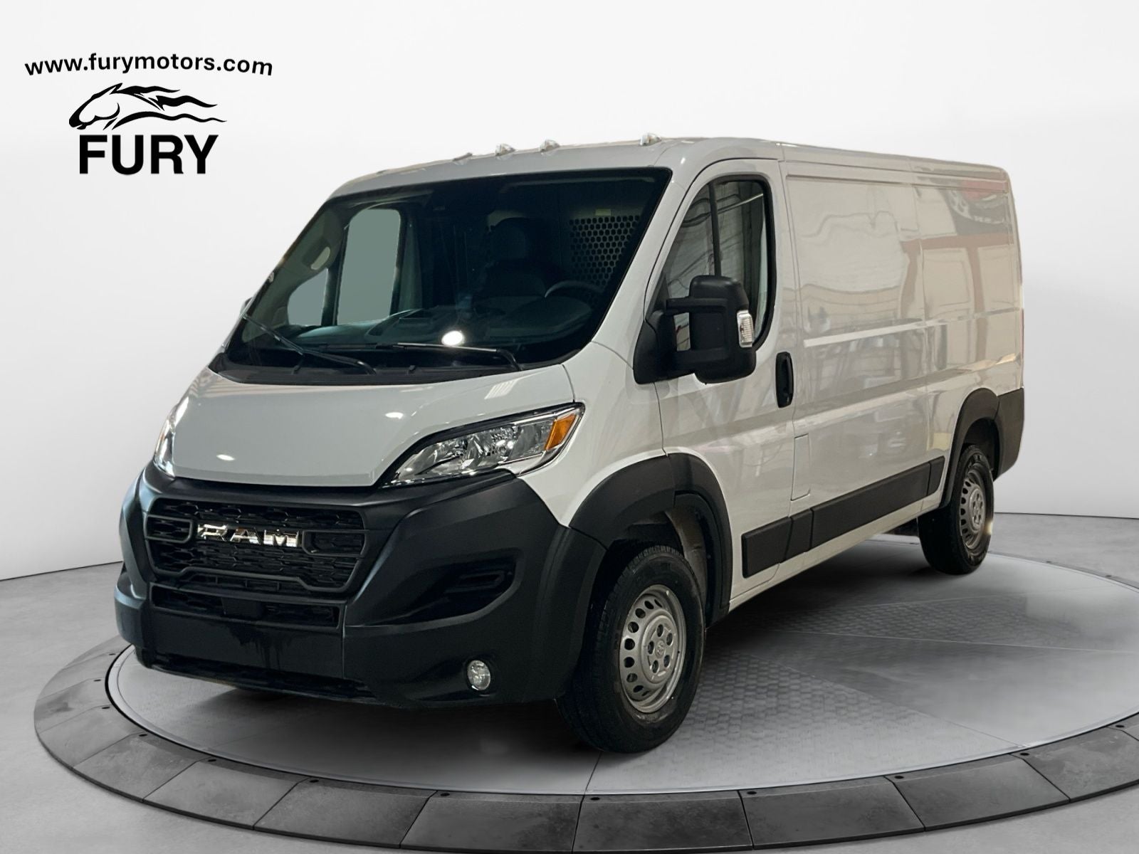 2025 RAM Promaster 2500 Low Roof Tradesman