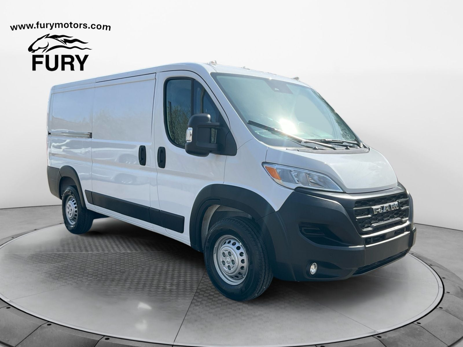 2025 RAM Promaster 2500 Low Roof Tradesman