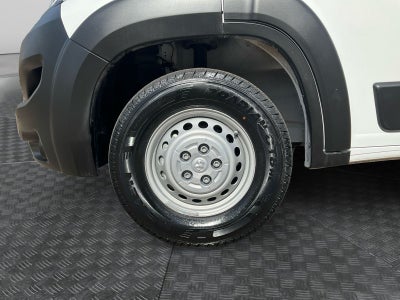 2025 RAM Promaster 2500 Low Roof Tradesman