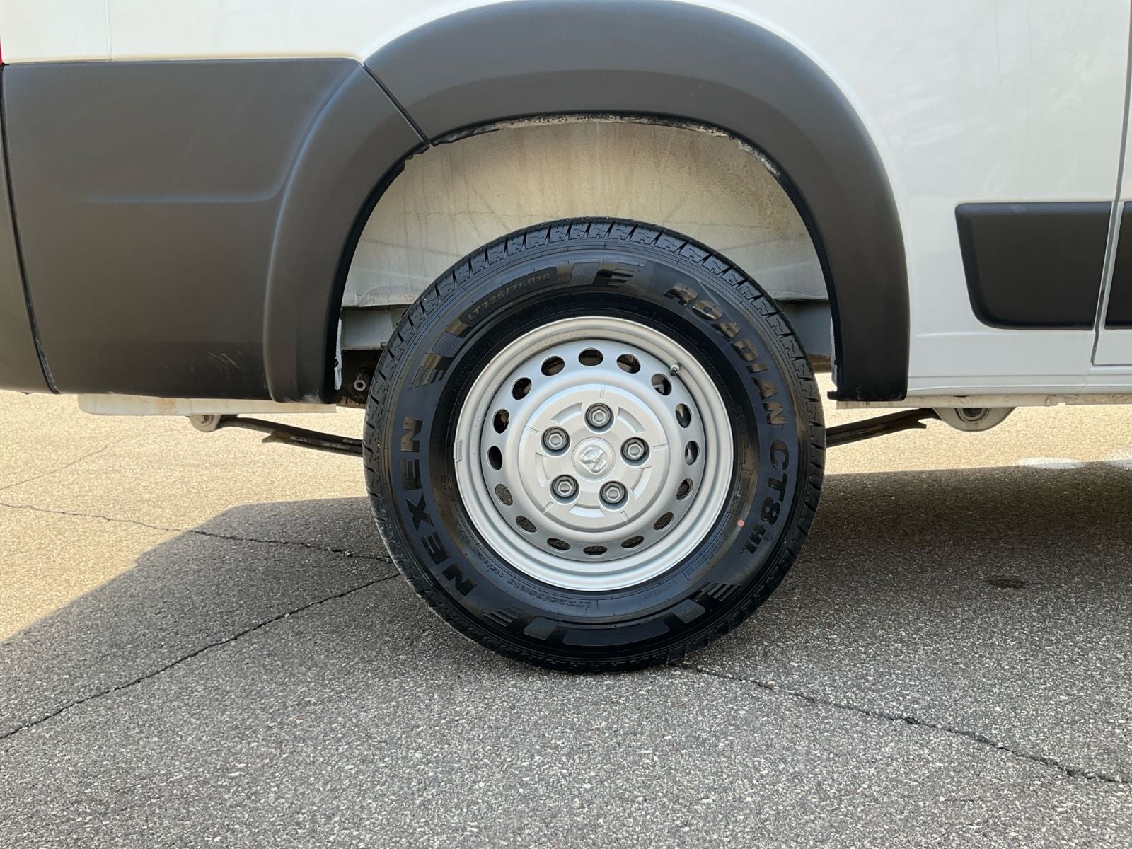 2025 RAM Promaster 2500 Low Roof Tradesman
