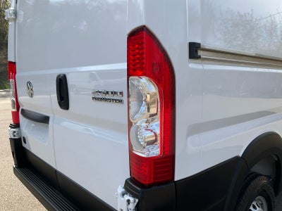 2025 RAM Promaster 2500 Low Roof Tradesman