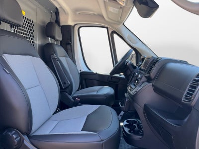 2025 RAM Promaster 2500 Low Roof Tradesman