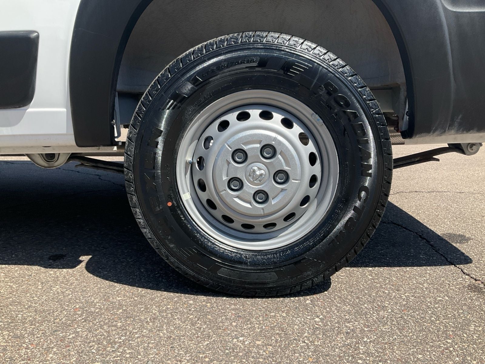 2025 RAM Promaster 2500 Low Roof Tradesman