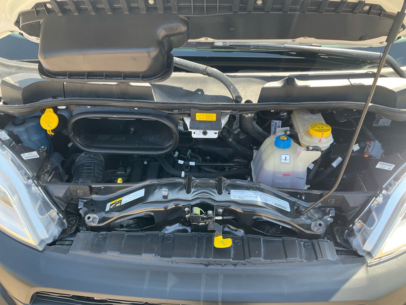 2025 RAM Promaster 2500 Low Roof Tradesman