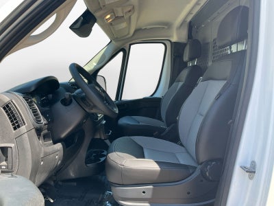 2025 RAM Promaster 2500 Low Roof Tradesman